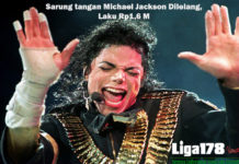 Sarung Tangan Michael Jackson Dilelang, Laku Rp1,6 M